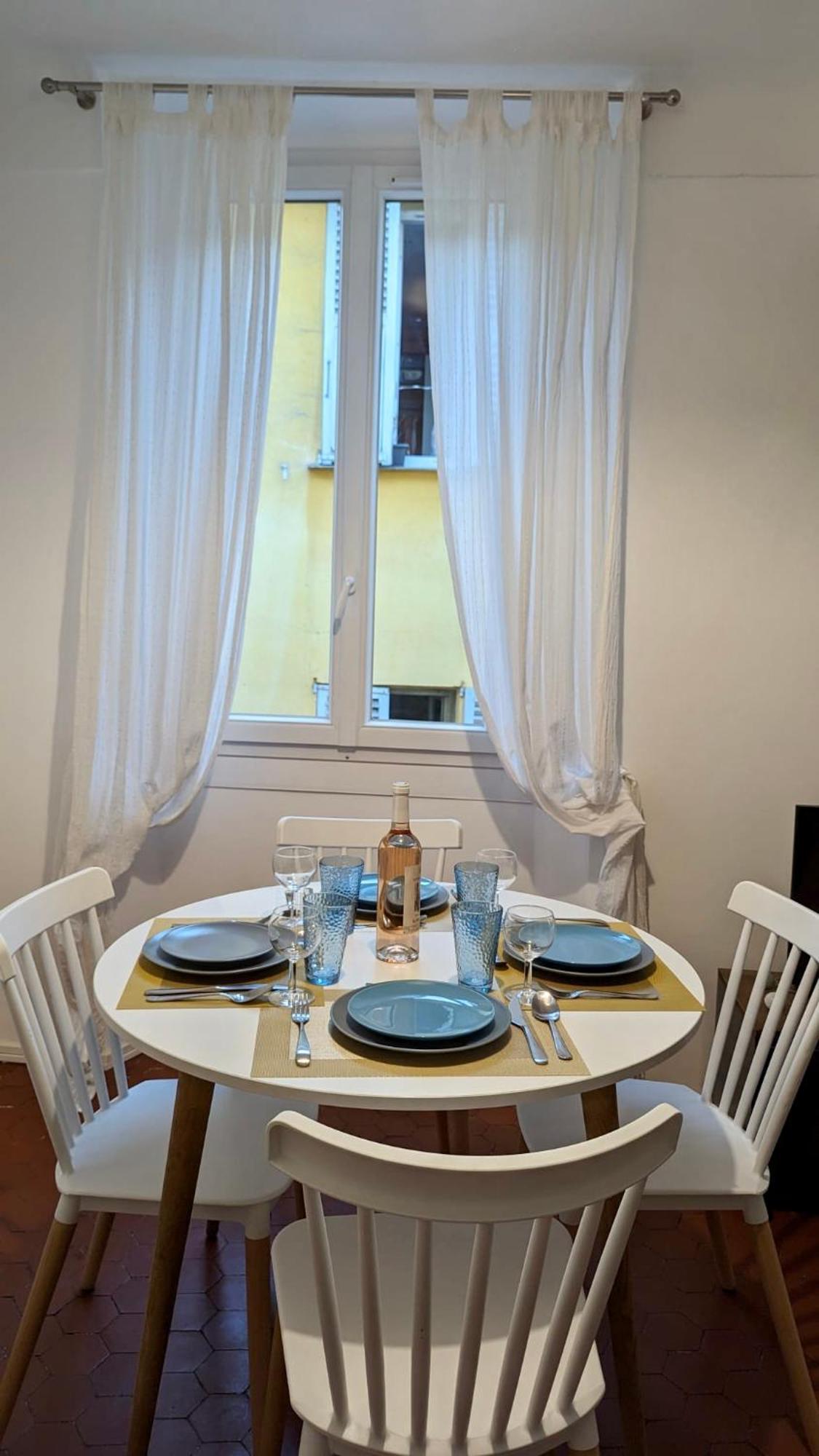 Typique - 2 Bedrooms,Typical Apartment-Old Town 尼斯 外观 照片
