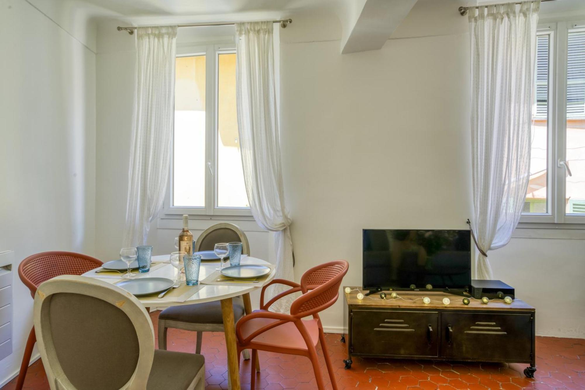 Typique - 2 Bedrooms,Typical Apartment-Old Town 尼斯 外观 照片