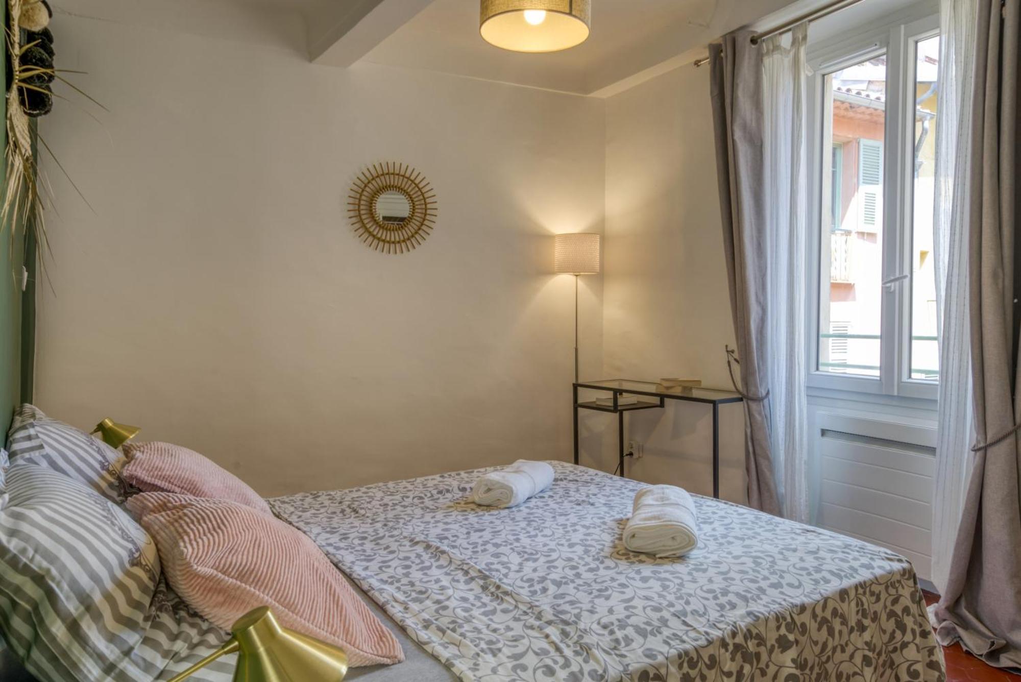 Typique - 2 Bedrooms,Typical Apartment-Old Town 尼斯 外观 照片