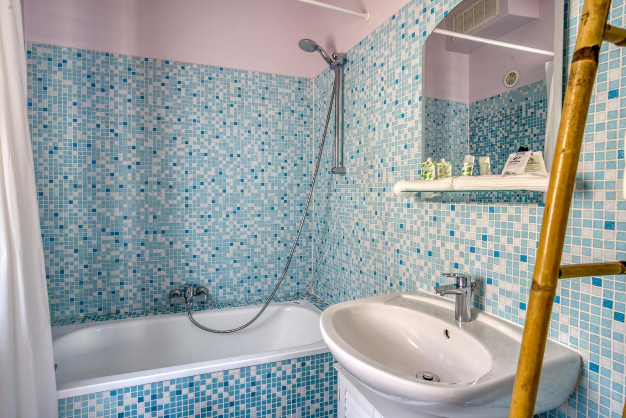 Typique - 2 Bedrooms,Typical Apartment-Old Town 尼斯 外观 照片